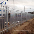 Hot Dipped Galvanized W Pale Palisade Fence with Ipe Post.